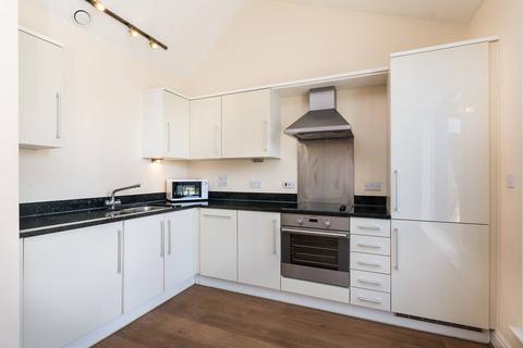 2 bedroom flat to rent, George Mathers Road, Kennington, London, SE11