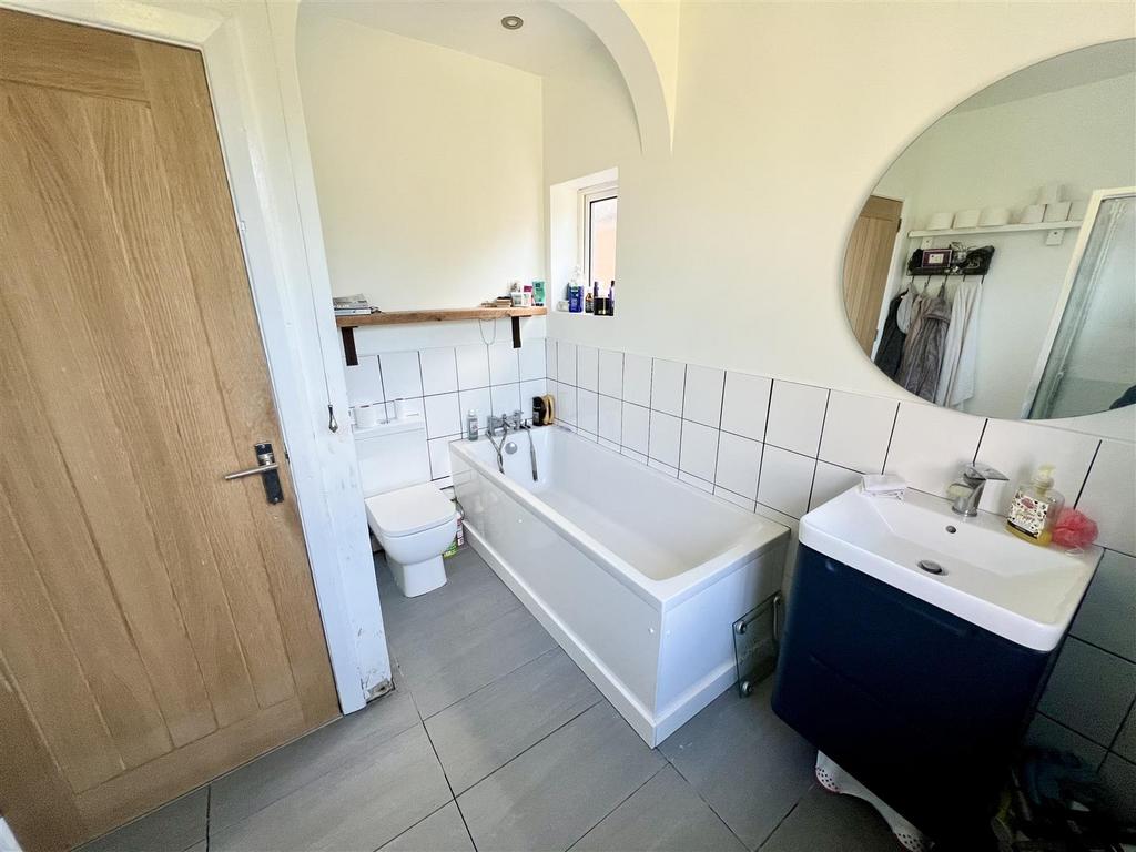 Family bathroom