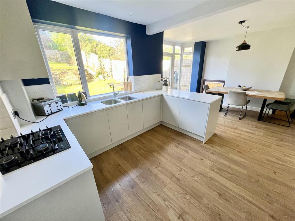 Kitchen diner