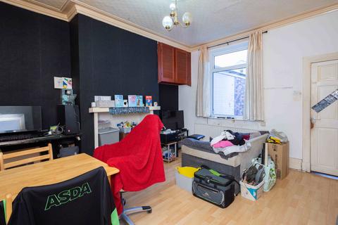 3 bedroom terraced house for sale, Hollinhall Street, Oldham OL4