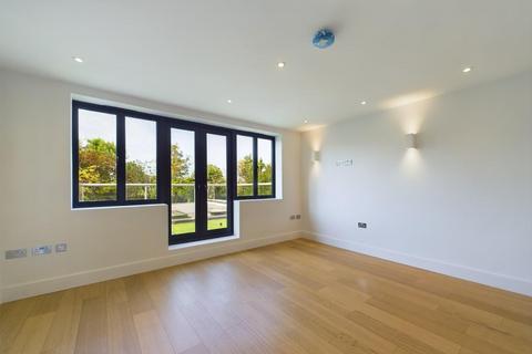 1 bedroom flat for sale, Brondesbury Park, London