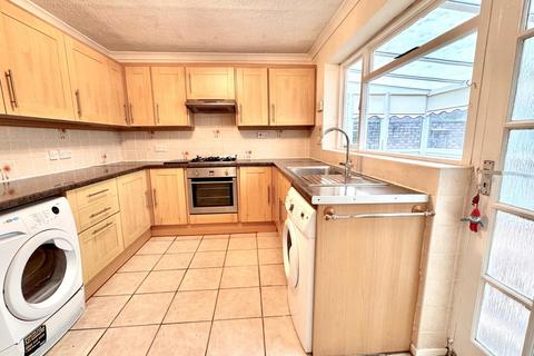 2 bedroom semi-detached house for sale, Cheviot Drive, Southampton SO45