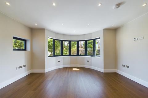 1 bedroom flat for sale, Brondesbury Park, London