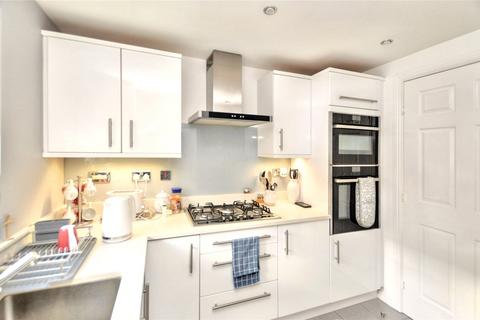 2 Castle Lodge Square, Rothwell, Leeds, LS26 0ZG