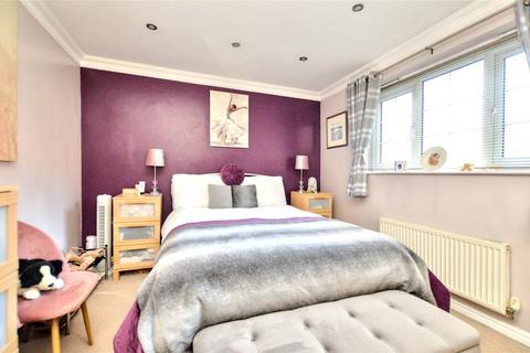 2 Castle Lodge Square, Rothwell, Leeds, LS26 0ZG
