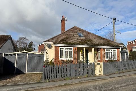 4 bedroom detached house for sale, Exbury Road, Blackfield, Southampton, Hampshire, SO45