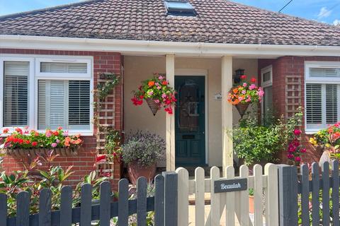 4 bedroom detached house for sale, Exbury Road, Blackfield, Southampton, Hampshire, SO45