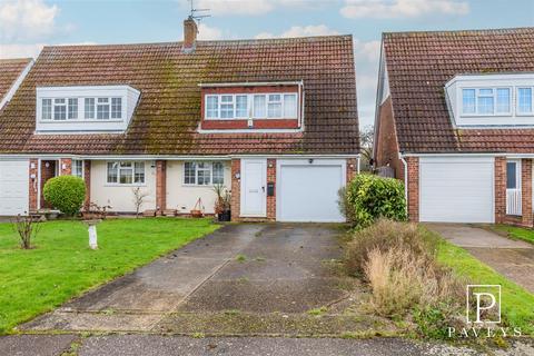 3 bedroom semi-detached house for sale, The Sparlings, Kirby-Le-Soken