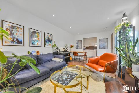 1 bedroom flat for sale, Devan Grove London N4