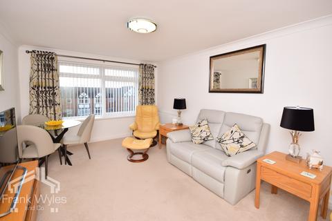 2 bedroom apartment for sale, Flat 39, St. Andrews Court, St. Andrews Road North, Lytham St. Annes, Lancashire