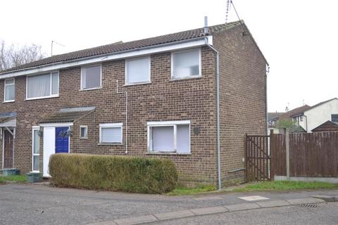 3 bedroom semi-detached house for sale, Bolingbroke Close, Chelmsford