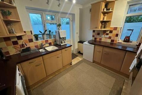 2 bedroom maisonette to rent, Bushey,  Hertfordshire,  WD23