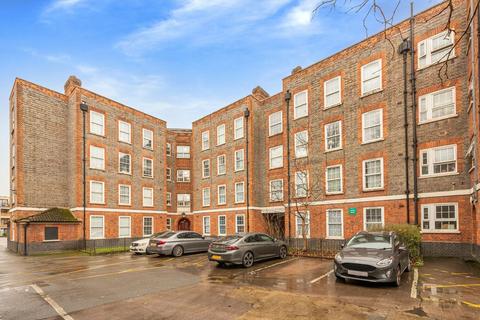 3 bedroom flat for sale, Long Meadow, London NW5