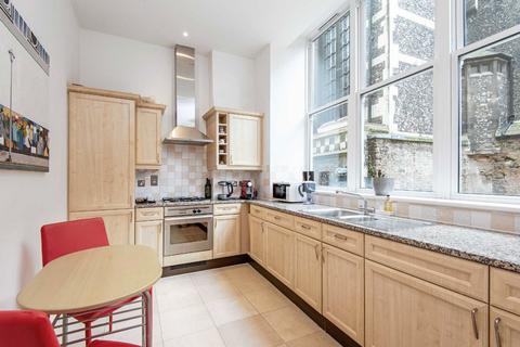 Studio for sale, Bartholomew Close, London EC1A