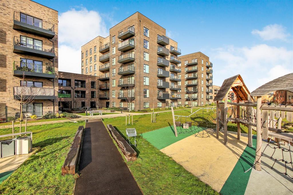 Clara Rackham Street, Cambridge 2 bed flat - £485,000