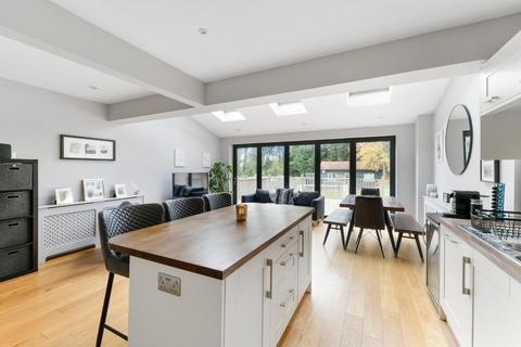 27 Castle Avenue, Epsom, KT17 2PL