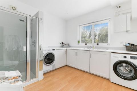 27 Castle Avenue, Epsom, KT17 2PL