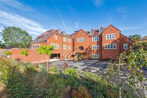 3 bedroom penthouse for sale, Birchwood House, Green Lane, Northwood, HA6