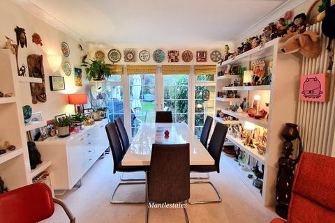 3 bedroom semi-detached house for sale, Cranbrook Road, East Barnet EN4