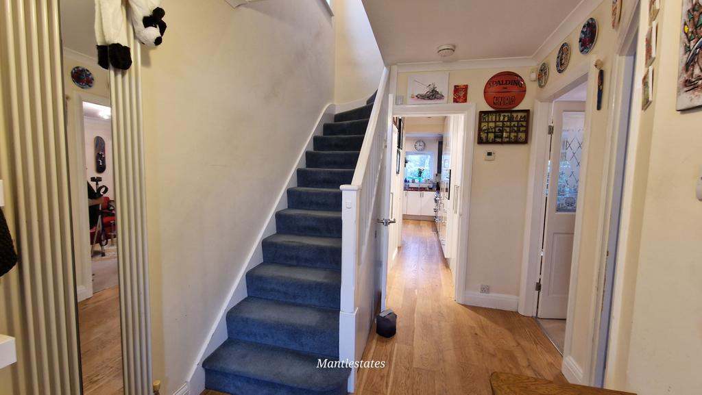 Hallway / staircase