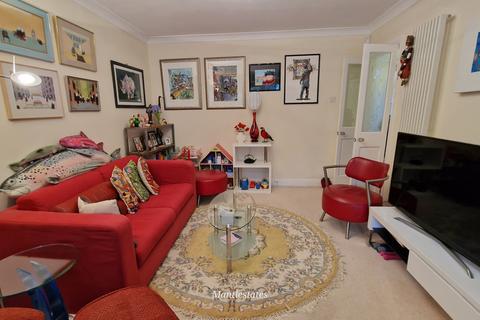 3 bedroom semi-detached house for sale, Cranbrook Road, East Barnet EN4