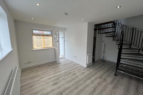 1 bedroom maisonette to rent, Leicester, LE4 1AR