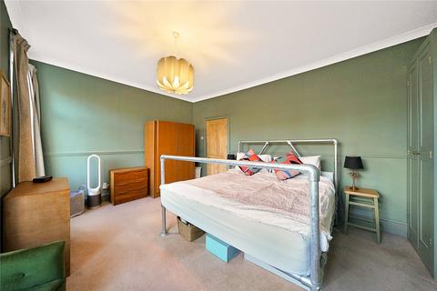 6 Ivydale Road, London, SE15 3BS
