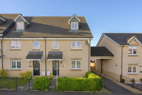 4 bedroom end of terrace house for sale, Russell Place, Bathgate, EH48