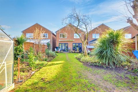 4 bedroom detached house for sale, Lodge Road, Long Eaton