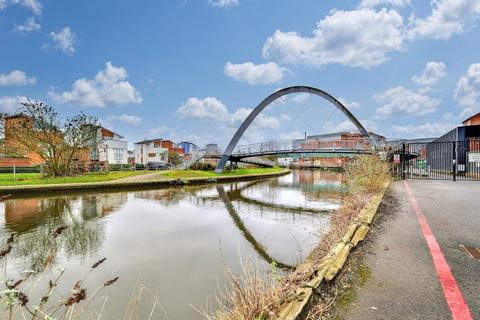 2 bedroom apartment for sale, Boiler House, Electric Wharf, Coventry