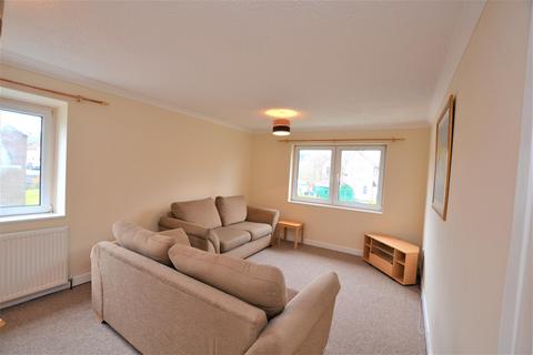 2 bedroom flat to rent, West Cairn Crescent, Penicuik, EH26