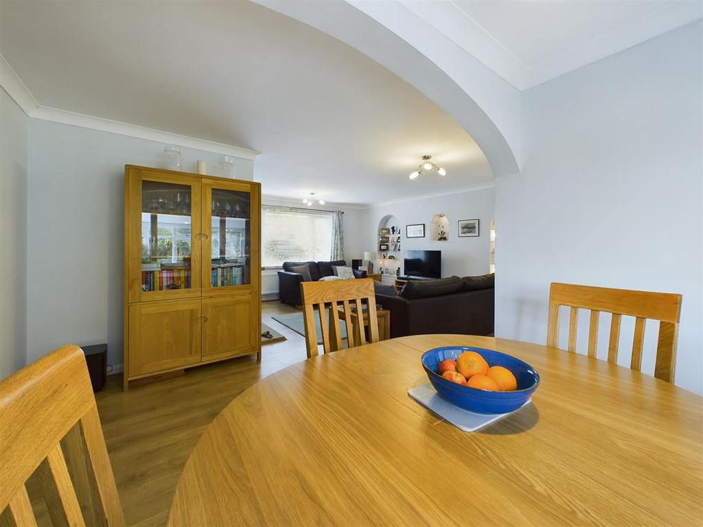 Living/Dining Room