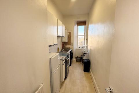 1 bedroom flat for sale, Cathcart Road, Glasgow G42