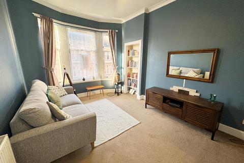 1 bedroom flat for sale, Cathcart Road, Glasgow G42
