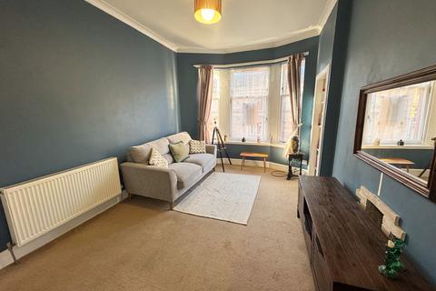 1 bedroom flat for sale, Cathcart Road, Glasgow G42