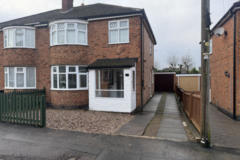 3 bedroom semi-detached house to rent, Wigston, LE18