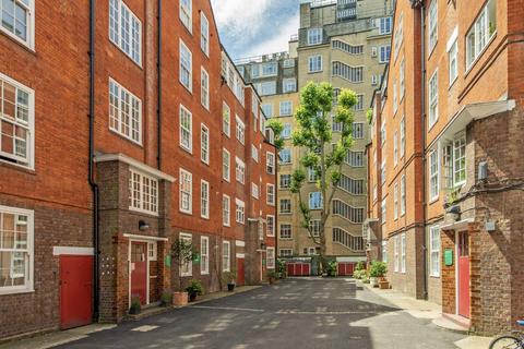 3 bedroom flat for sale, Herbrand Street, London WC1N