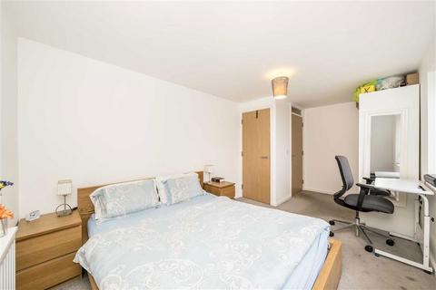 1 bedroom flat for sale, Coopers Road, London SE1