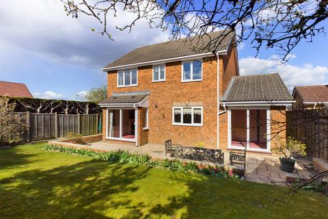 4 bedroom detached house for sale, Belmont Heights, Hatch Warren, Basingstoke, RG22