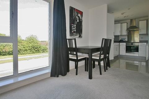 2 bedroom flat for sale, Lowe Gardens, Popley, Basingstoke, RG24