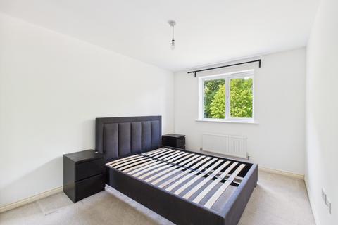 2 bedroom flat for sale, Lowe Gardens, Popley, Basingstoke, RG24