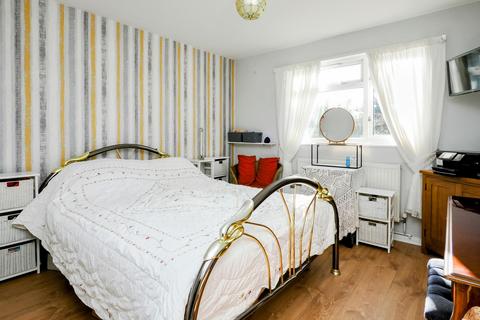 2 bedroom flat for sale, Sherborne St John, Sherborne St John, RG24