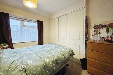 6 Ridgeway, Shipley, BD18 1PL