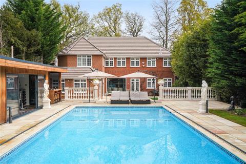 5 bedroom detached house for sale, Queens Road, Hersham, Walton-On-Thames, KT12