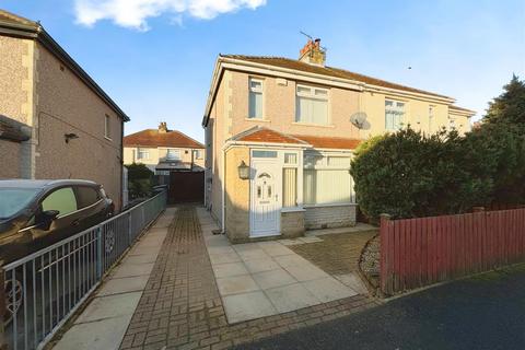 3 bedroom semi-detached house for sale, Claremont Avenue, Shipley BD18