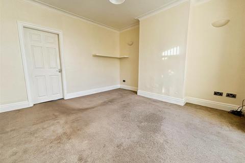 3 bedroom semi-detached house for sale, Claremont Avenue, Shipley BD18