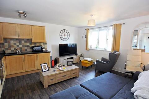 1 bedroom house for sale, Crescott Hall, Feltham TW13