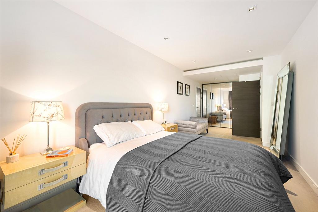 Principal bedroom