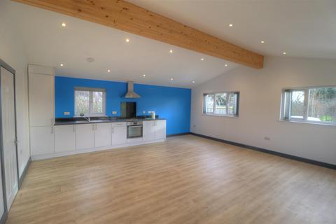 2 bedroom lodge to rent, Buckthorne Farm Lodge, Evesham Road