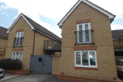 2 bedroom house to rent, 8 Munstead WayBrough